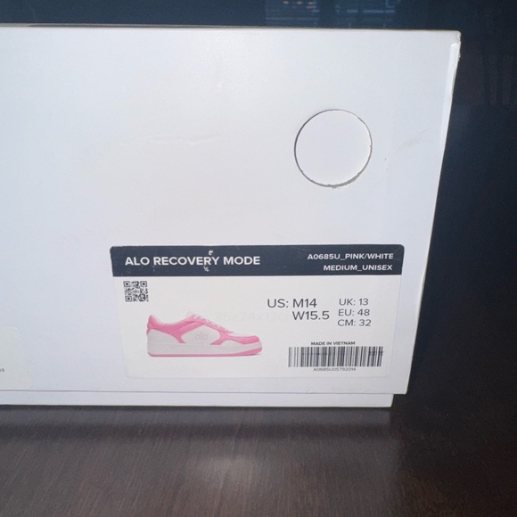 LIMITED EDITION Sweet Pink ALO Yoga Recovery Sneakers!! - Picture 13 of 13